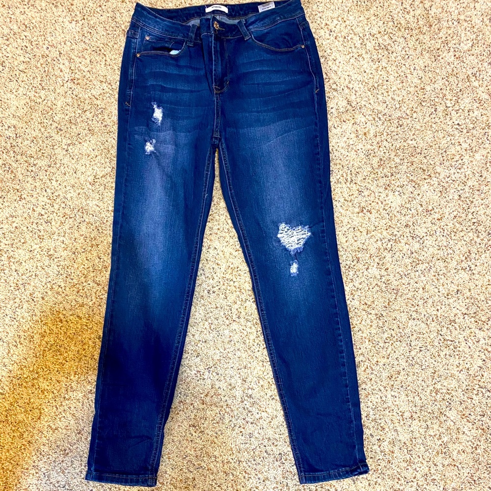 Distressed Kensie Jeans